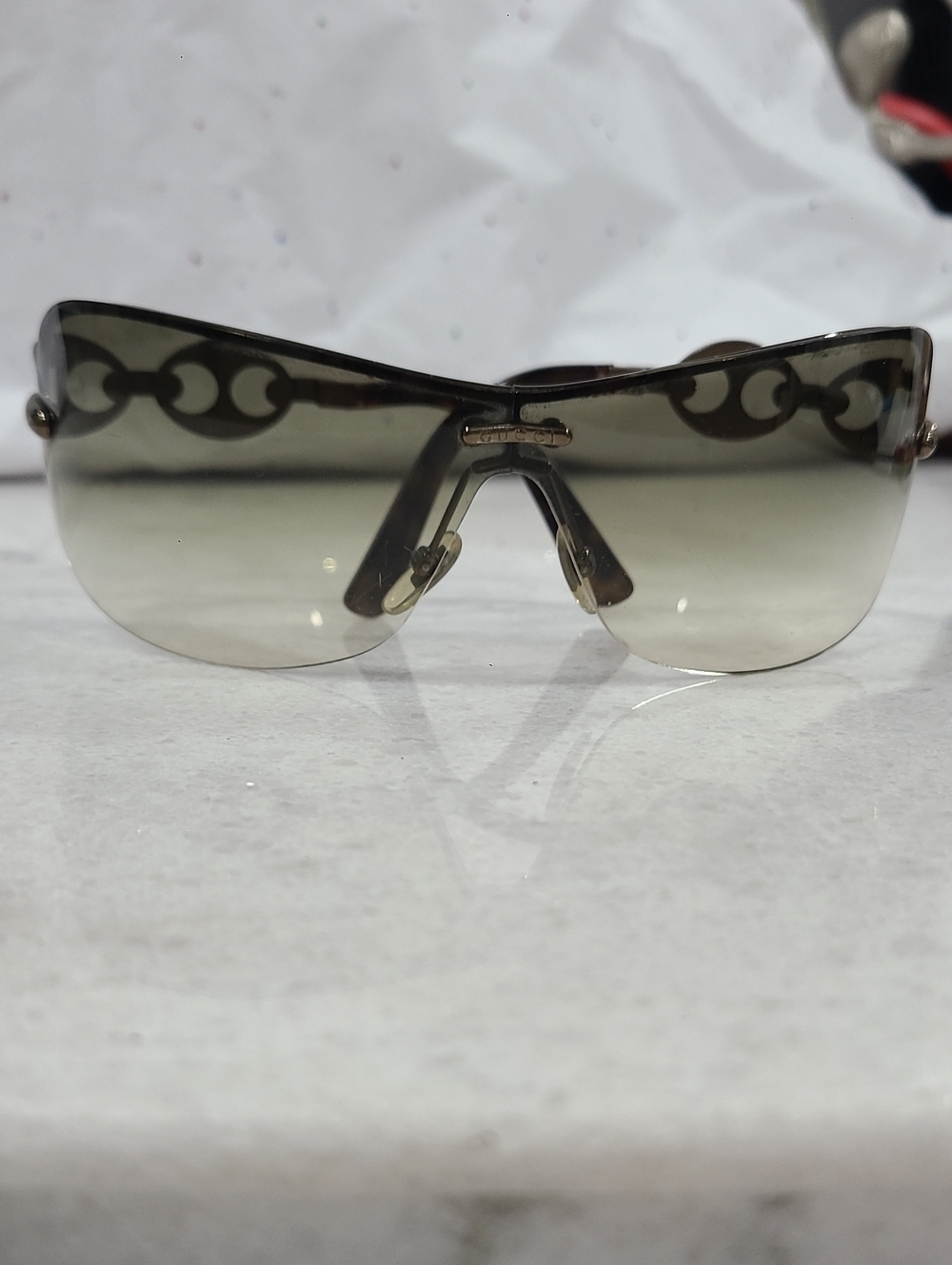 Gucci Brown Gradient Rimless Sunglasses with Logo Accent No Case. - Picture 2 of 7